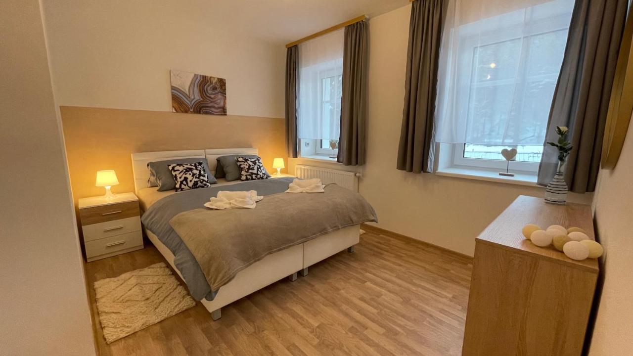 Apartmany Herc Jáchymov Exteriör bild